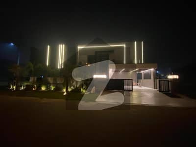 ڈی ایچ اے فیز 6 ڈیفنس (ڈی ایچ اے),لاہور میں 5 کمروں کا 2 کنال مکان 38.0 کروڑ میں برائے فروخت۔