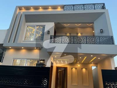 جناح گارڈنز ایف ای سی ایچ ایس,اسلام آباد میں 5 کمروں کا 7 مرلہ مکان 3.65 کروڑ میں برائے فروخت۔