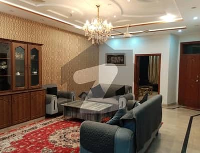 ملٹری اکاؤنٹس ہاؤسنگ سوسائٹی لاہور میں 6 کمروں کا 8 مرلہ مکان 2.75 کروڑ میں برائے فروخت۔