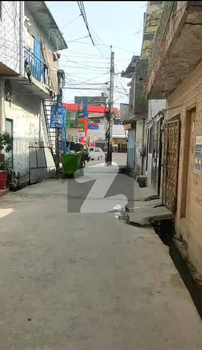 صادق آباد راولپنڈی میں 3 کمروں کا 1 مرلہ مکان 70.0 لاکھ میں برائے فروخت۔