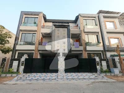 پارک ویو سٹی - ٹیولپ بلاک پارک ویو سٹی,لاہور میں 4 کمروں کا 5 مرلہ مکان 2.4 کروڑ میں برائے فروخت۔