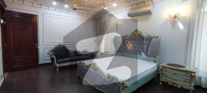 بحریہ ٹاؤن - اوورسیزبی بحریہ ٹاؤن اوورسیز انکلیو,بحریہ ٹاؤن,لاہور میں 5 کمروں کا 1 کنال مکان 8.0 کروڑ میں برائے فروخت۔