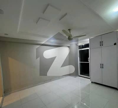 E-11 Flat Sized 900 Square Feet Is Available