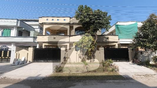 Premium Prime Location 1 Kanal House Is Available For sale In Islamabad Premium Prime Location 1 Kanal House Is Available For sale In Islamabad