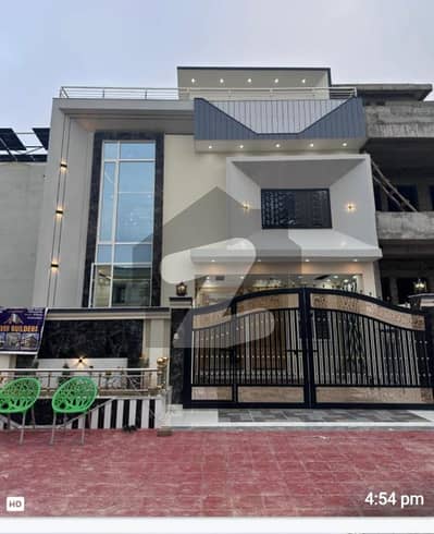 10 Marla Beautiful House on Main 100 ft Allama Iqbal Boulevard Ravi block MUMTAZ CITY