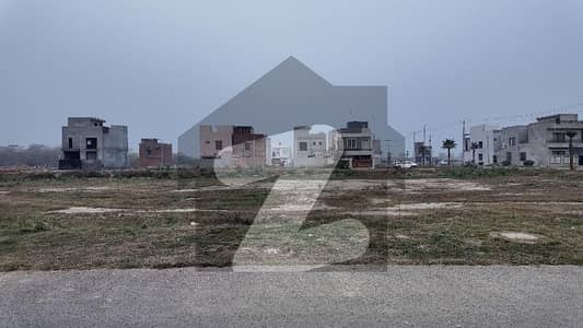 پیراگون سٹی ۔ آرچرڈ بلاک پیراگون سٹی,لاہور میں 10 مرلہ رہائشی پلاٹ 1.65 کروڑ میں برائے فروخت۔