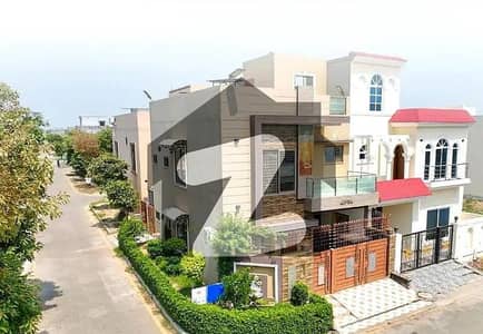 RARE OPPORTUNITY 10-MARLA ON GROUND POSSESSION PLOT READY FOR CONSTRUCTION IN NEW LAHORE CITY