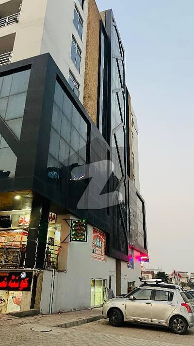560 Square Feet Flat In Top City 1 - Kanwar Moiz Block For sale