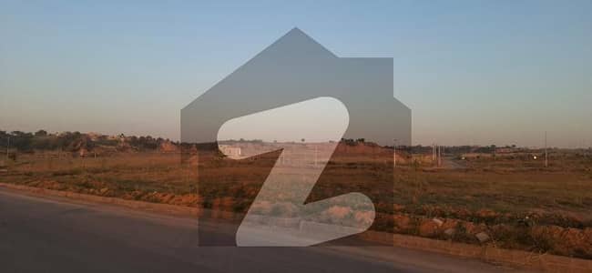 ڈی ایچ اے ڈیفینس فیز 2 ڈی ایچ اے ڈیفینس,اسلام آباد میں 1 کنال کمرشل پلاٹ 28.0 کروڑ میں برائے فروخت۔