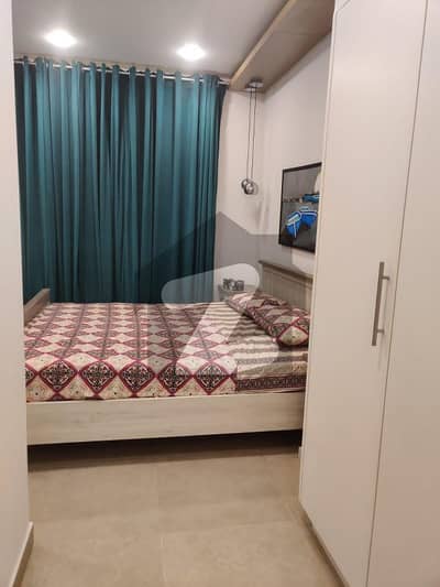 EMAAR 1BED SEMI FURNISHED AVALIABLE FOR RENT IN CORAL TOWERS.