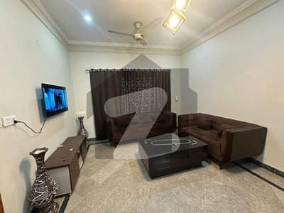 10 Marla Full House For Rent