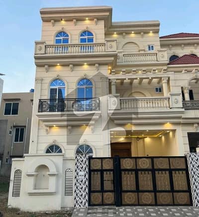 سٹی ہاؤسنگ سوسائٹی گوجرانوالہ میں 4 کمروں کا 5 مرلہ مکان 1.95 کروڑ میں برائے فروخت۔