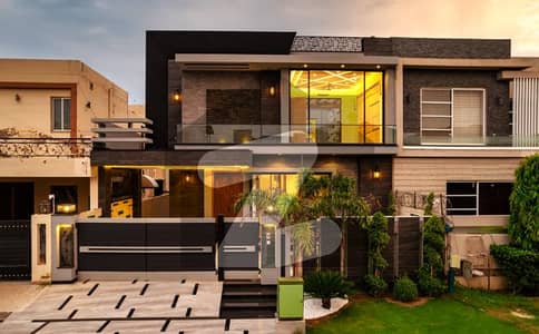 ڈی ایچ اے فیز 6 ڈیفنس (ڈی ایچ اے),لاہور میں 5 کمروں کا 1 کنال مکان 2.3 لاکھ میں کرایہ پر دستیاب ہے۔