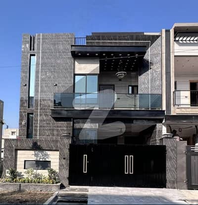 5 Marla Brand New Luxurious House 40ft Wide Road For Sale In Park View City Lahore