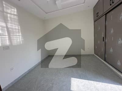 مارگلہ ویلی - سی - 12 اسلام آباد میں 5 کمروں کا 6 مرلہ مکان 85.0 ہزار میں کرایہ پر دستیاب ہے۔