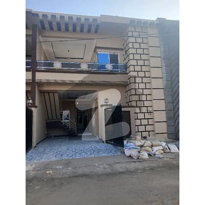 صنوبر سٹی اڈیالہ روڈ,راولپنڈی میں 3 کمروں کا 6 مرلہ مکان 1.35 کروڑ میں برائے فروخت۔