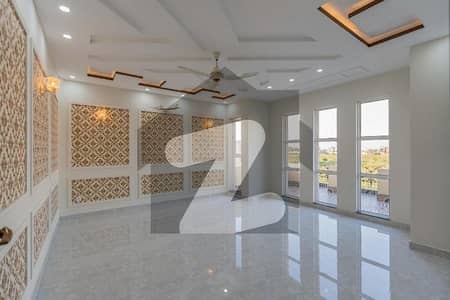 ڈی ایچ اے فیز 5 ڈیفنس (ڈی ایچ اے),لاہور میں 3 کمروں کا 1 کنال بالائی پورشن 1.35 لاکھ میں کرایہ پر دستیاب ہے۔