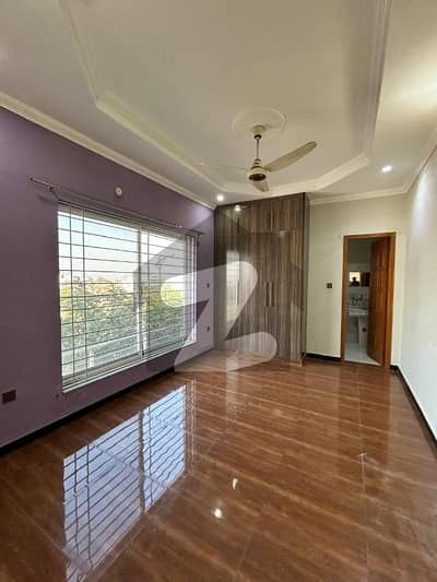 بحریہ انکلیو - سیکٹر سی بحریہ انکلیو,بحریہ ٹاؤن,اسلام آباد میں 4 کمروں کا 16 مرلہ بالائی پورشن 95.0 ہزار میں کرایہ پر دستیاب ہے۔