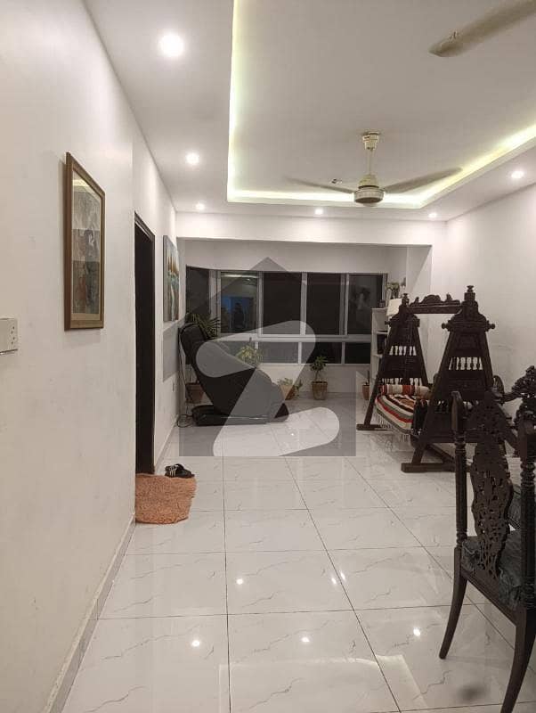 Renovated Apartment on Sale in Clifton Block 2 Renovated Apartment on Sale in Clifton Block 2