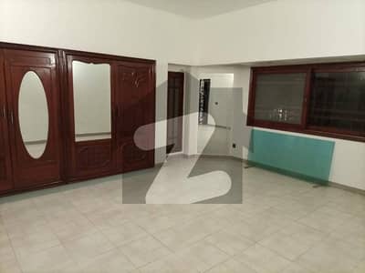 ڈی ایچ اے فیز 6 ڈی ایچ اے ڈیفینس,کراچی میں 4 کمروں کا 1 کنال بالائی پورشن 2.5 لاکھ میں کرایہ پر دستیاب ہے۔