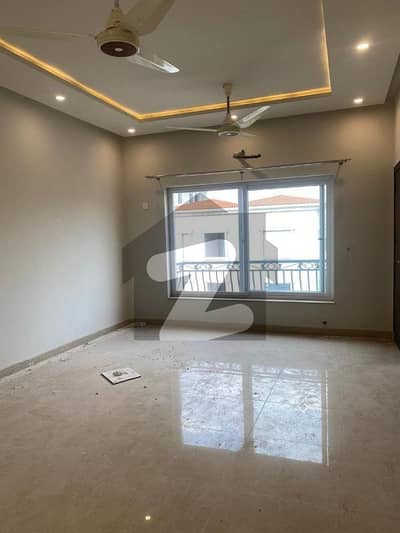 10 Marla Slightly Use house For sale