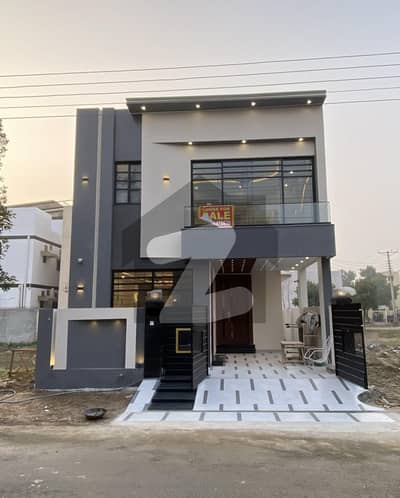 ڈی ایچ اے 11 رہبر فیز 2 ڈی ایچ اے 11 رہبر,لاہور میں 3 کمروں کا 5 مرلہ مکان 2.5 کروڑ میں برائے فروخت۔ ڈی ایچ اے 11 رہبر فیز 2 ڈی ایچ اے 11 رہبر,لاہور میں 3 کمروں کا 5 مرلہ مکان 2.5 کروڑ میں برائے فروخت۔