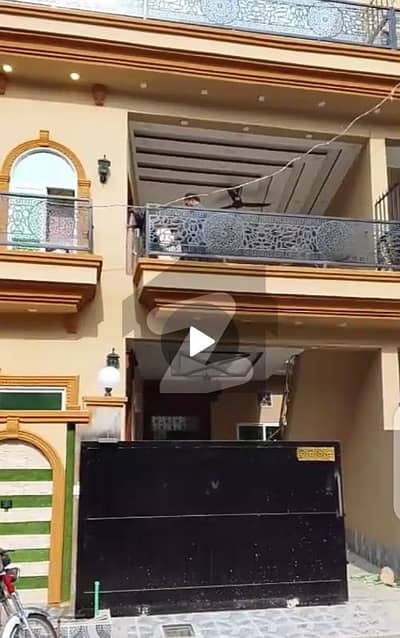 ڈیفنس روڈ راولپنڈی میں 4 کمروں کا 5 مرلہ مکان 1.7 کروڑ میں برائے فروخت۔