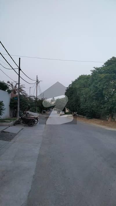 Prime 450 Yards Demolish Bungalow