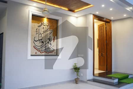 لیک سٹی میڈوز فیز 1 لیک سٹی میڈوز,لاہور میں 4 کمروں کا 10 مرلہ مکان 4.8 کروڑ میں برائے فروخت۔