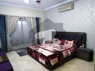 ڈی ایچ اے فیز 1 ڈیفنس (ڈی ایچ اے),لاہور میں 5 کمروں کا 1 کنال مکان 6.4 کروڑ میں برائے فروخت۔