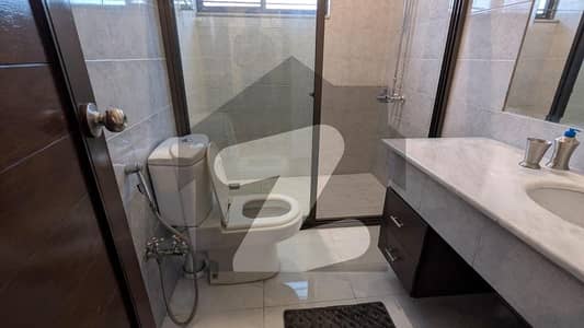 1kanal uper portion for rent