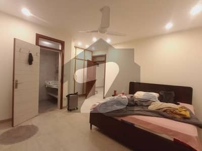 ایف ۔ 10 اسلام آباد میں 2 کمروں کا 1 کنال زیریں پورشن 1.65 لاکھ میں کرایہ پر دستیاب ہے۔