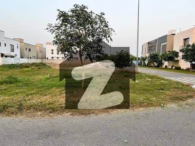Plot No- 173 Block V - 1 Kanal Top Location in Phase 7 DHA Lahore For Urgent Sale