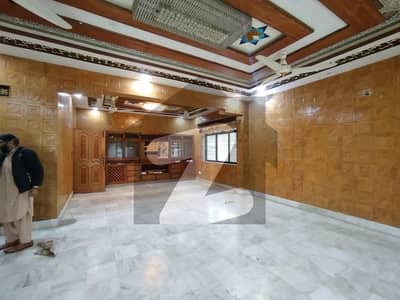 ایف ۔ 10/3 ایف ۔ 10,اسلام آباد میں 6 کمروں کا 1 کنال مکان 3.5 لاکھ میں کرایہ پر دستیاب ہے۔