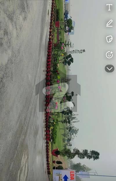 ایل ڈی اے سٹی فیز 1 - بلاک بی بی ایل ڈی اے سٹی فیز 1 - اقبال سیکٹر,ایل ڈی اے سٹی فیز 1,ایل ڈی اے سٹی,ایل ڈی اے روڈ,لاہور میں 5 مرلہ رہائشی پلاٹ 29.0 لاکھ میں برائے فروخت۔