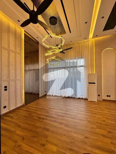 فیڈرل بی ایریا ۔ بلاک 6 فیڈرل بی ایریا,کراچی میں 6 کمروں کا 12 مرلہ مکان 11.25 کروڑ میں برائے فروخت۔