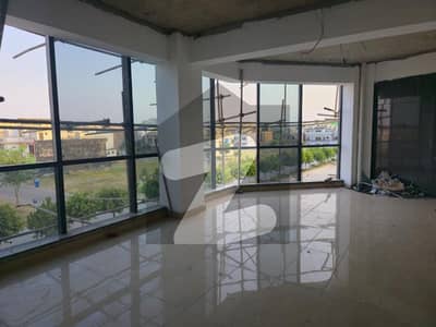 ٹاپ سٹی 1 اسلام آباد میں 4 مرلہ دفتر 1.5 لاکھ میں کرایہ پر دستیاب ہے۔