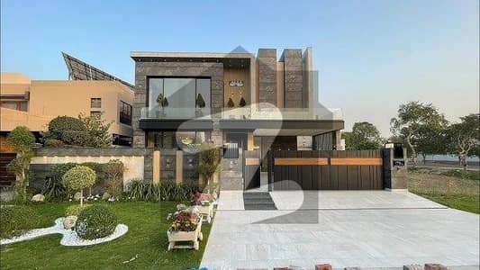 جی ۔ 13 اسلام آباد میں 7 کمروں کا 1 کنال مکان 15.9 کروڑ میں برائے فروخت۔