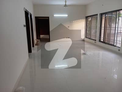 Phase 5 1000 yard banglow Singal sotry for rent