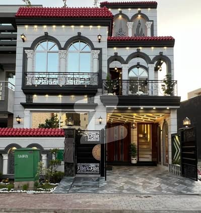 5 Marala House Available For Rent