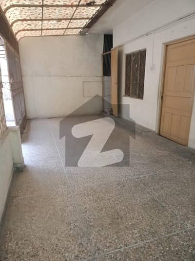 اصغر مال روڈ راولپنڈی میں 4 کمروں کا 6 مرلہ مکان 2.9 کروڑ میں برائے فروخت۔