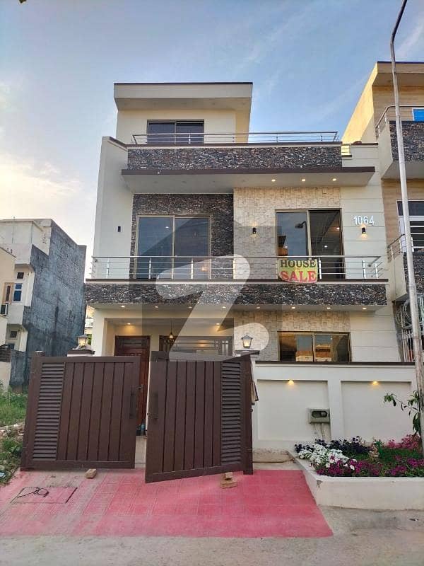 Brand New Luxury 25 X 40 House For Sale In G-14 Islamabad Brand New Luxury 25 X 40 House For Sale In G-14 Islamabad