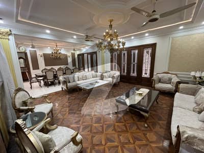 TWO KANAL FULLY FURNISHED HOUSE AVAILABLE FOR RENT IN DHA PHASE 3