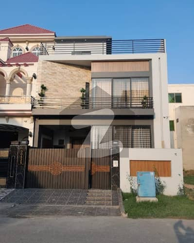 سٹی ہاؤسنگ سوسائٹی گوجرانوالہ میں 4 کمروں کا 5 مرلہ مکان 2.15 کروڑ میں برائے فروخت۔