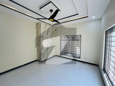 بحریہ انکلیو بحریہ ٹاؤن,اسلام آباد میں 4 کمروں کا 10 مرلہ مکان 1.5 لاکھ میں کرایہ پر دستیاب ہے۔