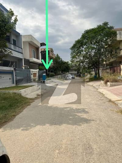 30x60 Plot for Sale in C Block B-17 | 40 Feet Wide Street | Prime Location