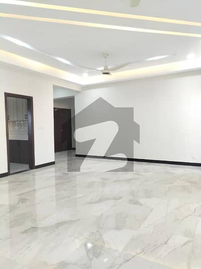 عسکری ہائیٹس 4 ڈی ایچ اے فیز 5 - سیکٹر ایچ,ڈی ایچ اے ڈیفینس فیز 5,ڈی ایچ اے ڈیفینس,اسلام آباد میں 4 کمروں کا 13 مرلہ فلیٹ 3.85 کروڑ میں برائے فروخت۔