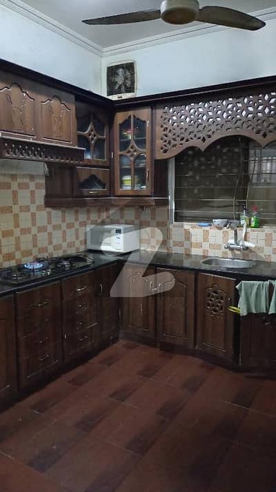 10 Marla Lower Portion - Wapda Town - M Block!!