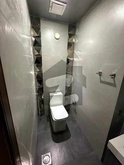 ای ۔ 11 اسلام آباد میں 5 کمروں کا 10 مرلہ مکان 2.8 لاکھ میں کرایہ پر دستیاب ہے۔