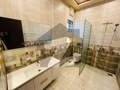 بحریہ انکلیو - سیکٹر سی بحریہ انکلیو,بحریہ ٹاؤن,اسلام آباد میں 6 کمروں کا 1 کنال مکان 12.5 کروڑ میں برائے فروخت۔